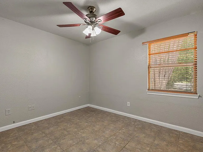 7604 Robalo Rd — Photo 23