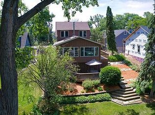 30300 Forest Dr, Burlington, WI
