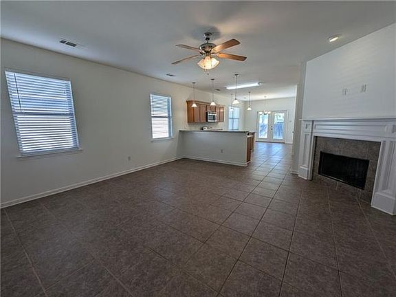2nd image of 809 Norval St