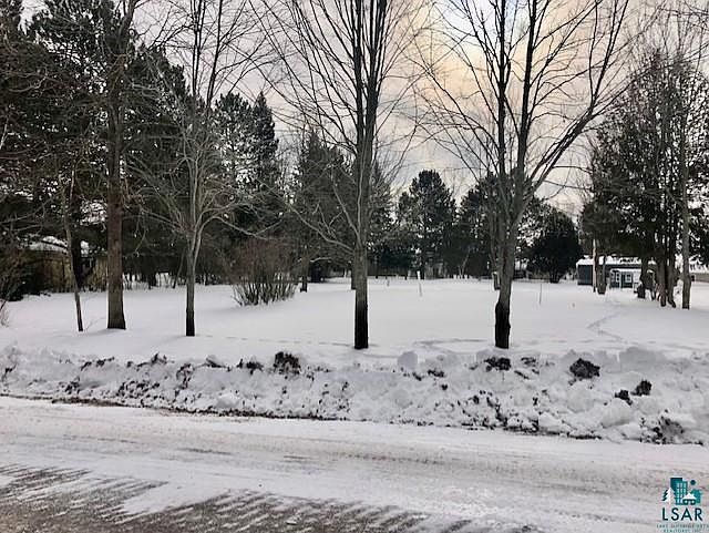 1st image of 322 4th Ave E