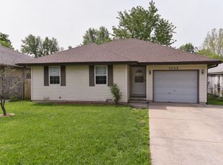 2720 W Walnut St, Springfield, MO 65802