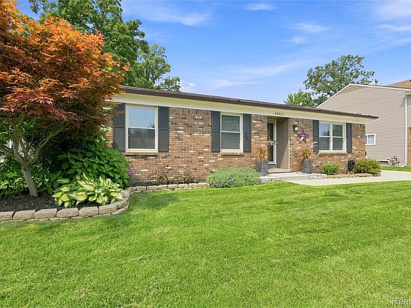 4th image of 48547 Kelly Lea Ln