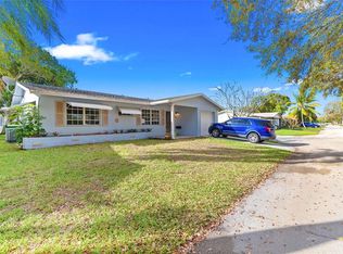 2404 NW 55th St, Tamarac, FL 33309