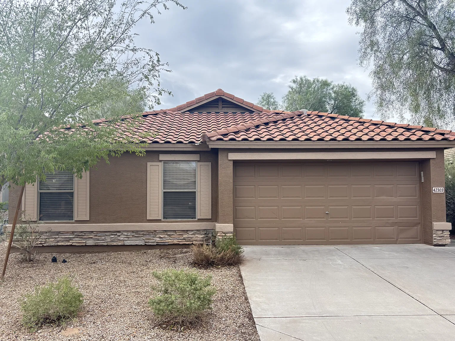 3 bed, 1296 sqft, $1,575 — Photo 1