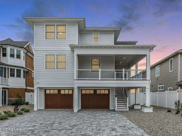 151 Pershing Boulevard, Lavallette, NJ 08735