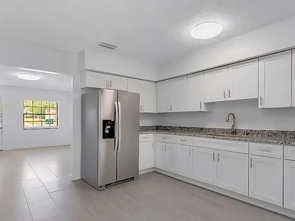5th image of 435 E Clifford Ave #B