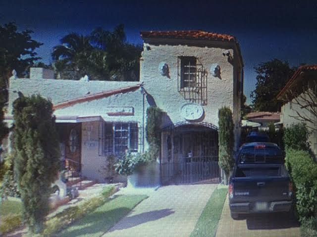 1st image of 858 Columbus Blvd