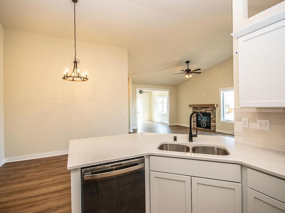 Crossings At Sherman W206N16170 Stonebrook Dr Jackson WI Zillow