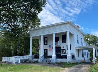 1029 S Elm St, Commerce, GA 30529