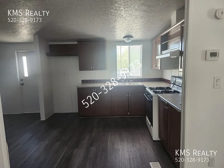 5918 S Del Moral Blvd — Photo 4
