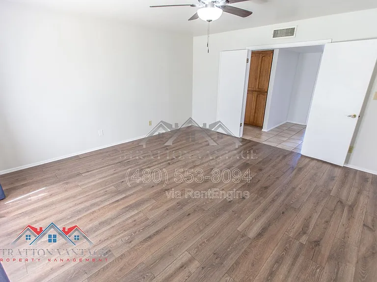 10700 E Hope Dr — Photo 35