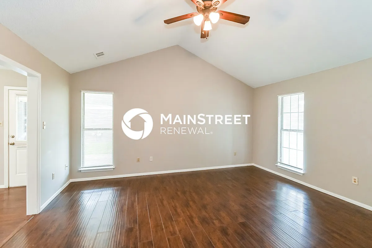 Living Room - 4238 Highgate Dr