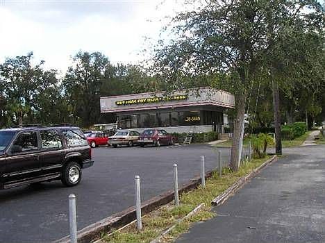 2nd image of 825 W International Speedway Blvd