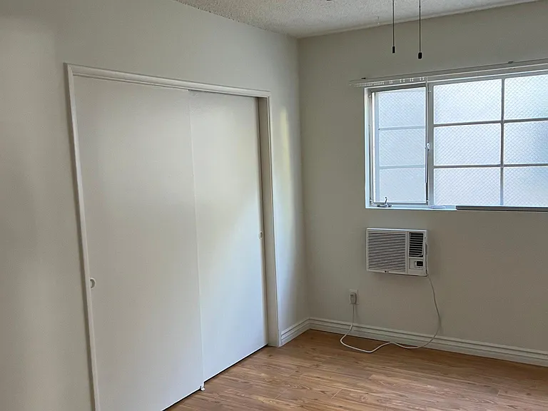 1035 N Edinburgh Ave #1 — Photo 11