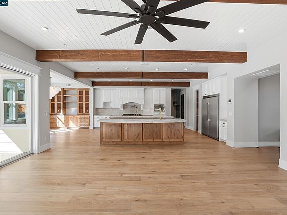 2nd image of 1206 Northgate Rd