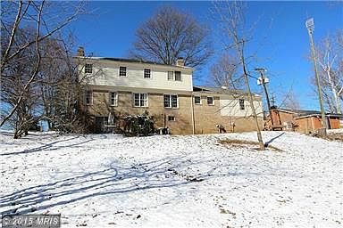 2nd image of 11605 Falls Rd