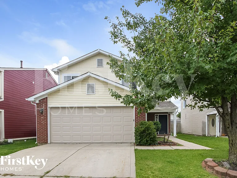 1921 E Werges Ave — Photo 1