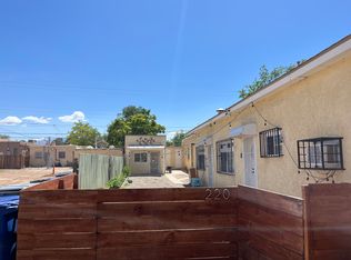 Tiny Home Casita - 2 Blocks to UNM, Albuquerque, NM 87106