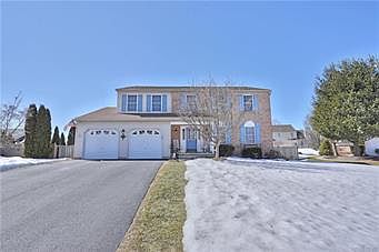 1st image of 4016 Redwood Dr