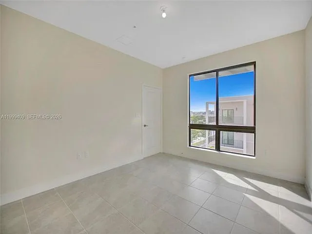 8265 NW 41st St #C-406 — Photo 5