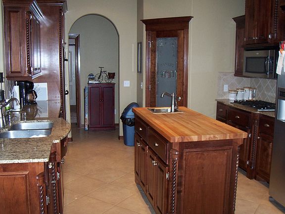 2nd image of 1109 Kelsi Dr