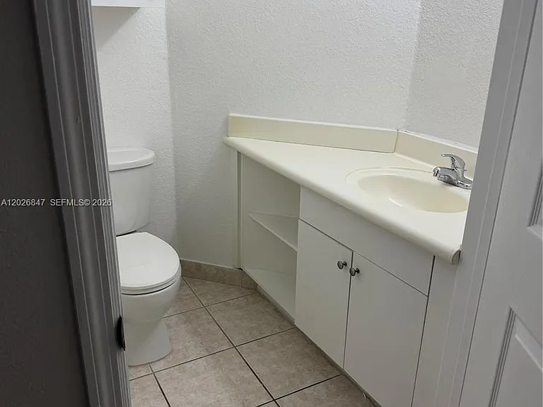 10902 NW 83rd St #111 — Photo 10