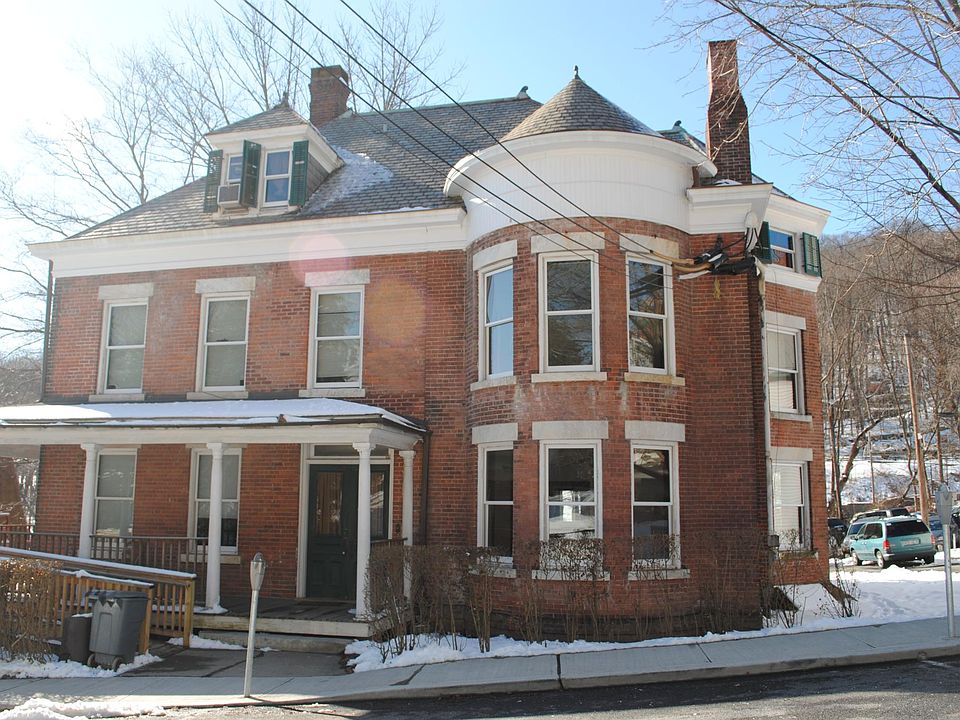 1st image of 15 Park St #1A