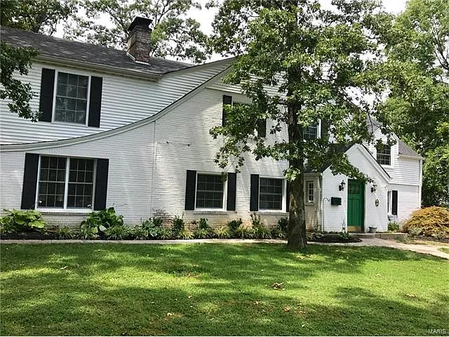 23 Middlesex Dr photo 1