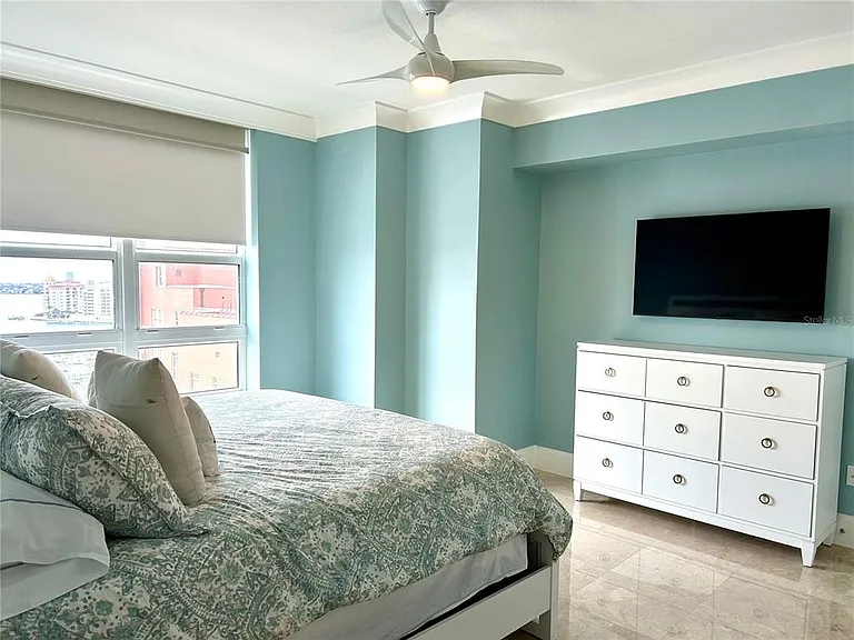 1350 Main St #1210 — Photo 18