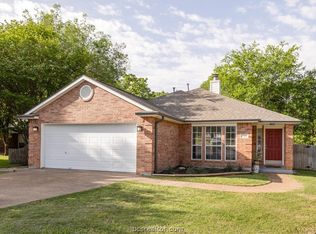 1715 Ibis Ct, Bryan, TX 77807