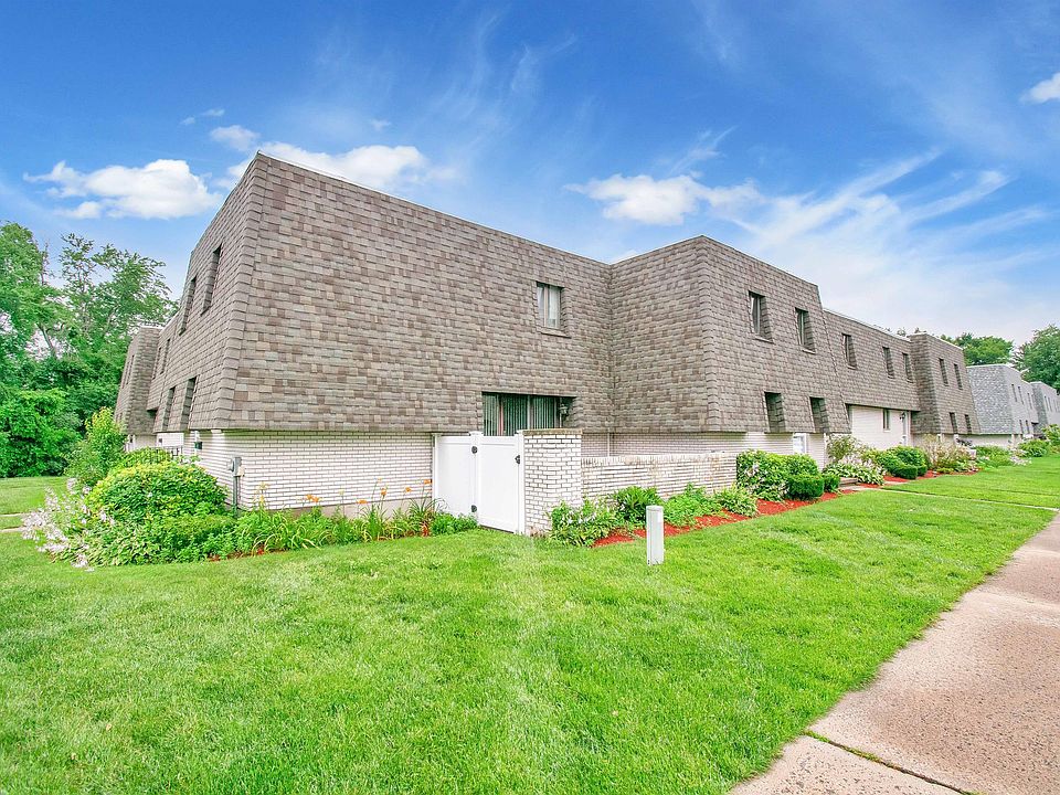 152 Beekman Dr 1, Agawam, MA 01001 Zillow