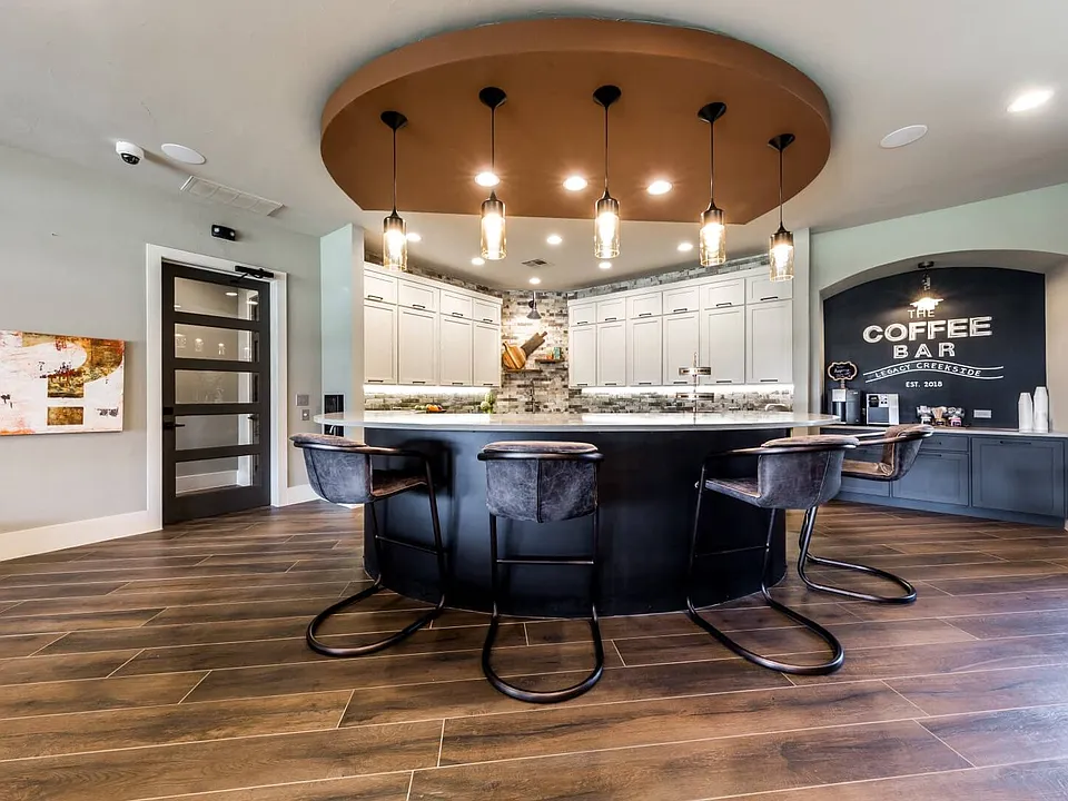 Gourmet Kitchen & Entertaining Area