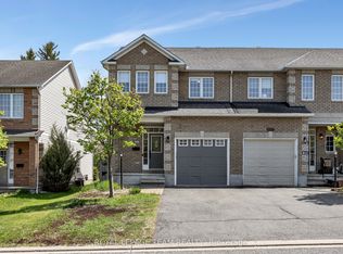 49 Chantilly Gate, Ottawa, ON K2S2B1