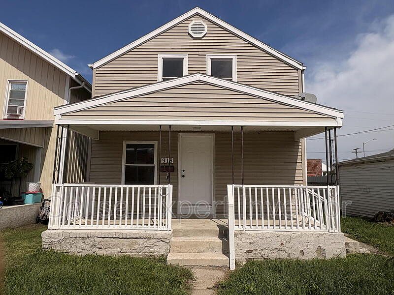 1st image of 918 Pape Ave