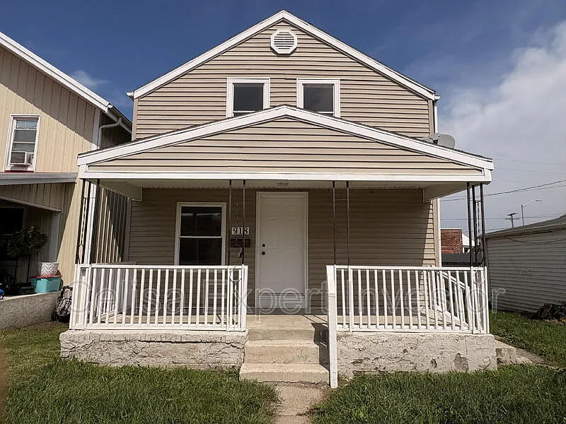 918 Pape Ave