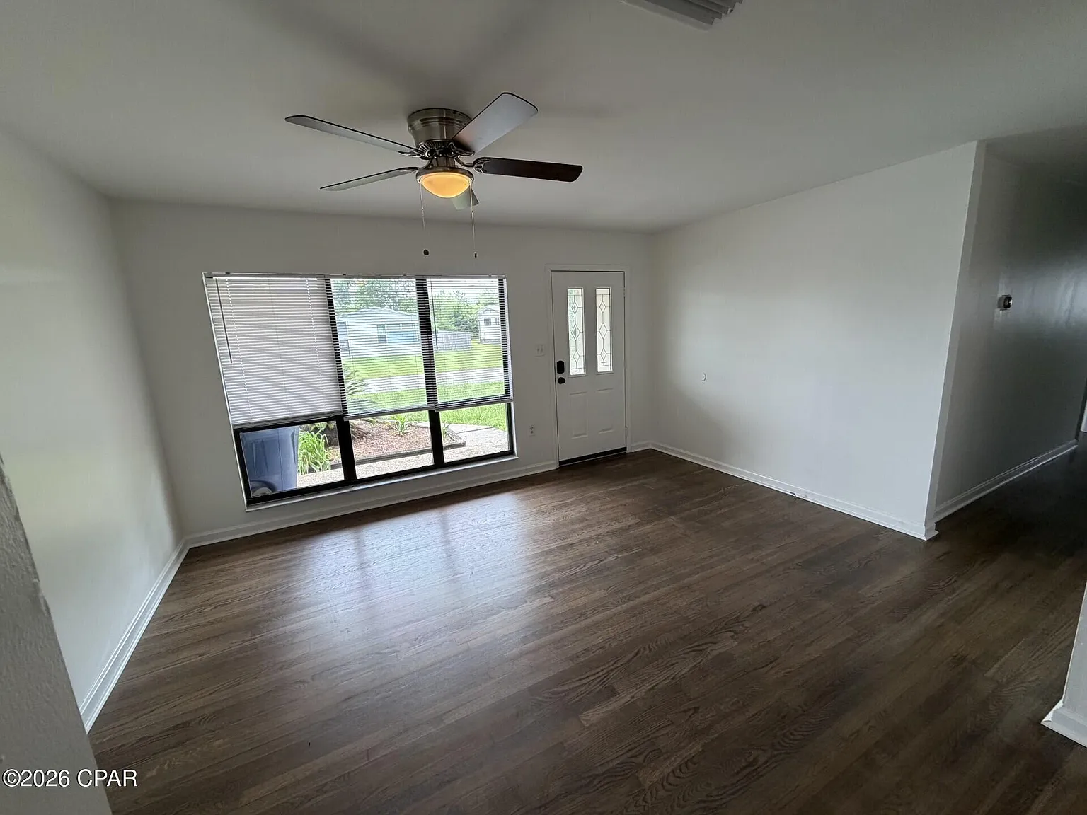 3 bed, 2018 sqft, $1,850 — Photo 3
