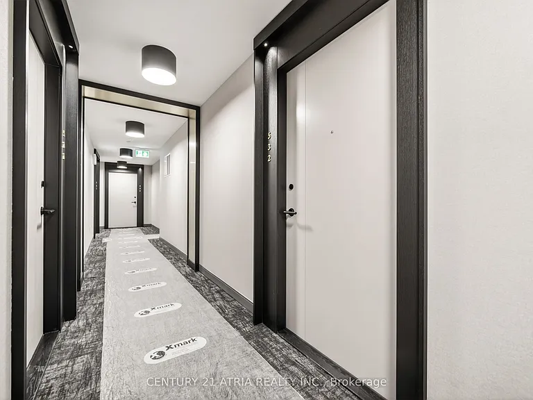 858 Dupont St #532 — Photo 3