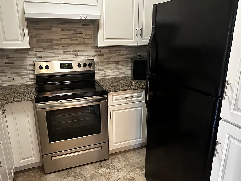 641 W Springfield Rd #B-3 — Photo 6