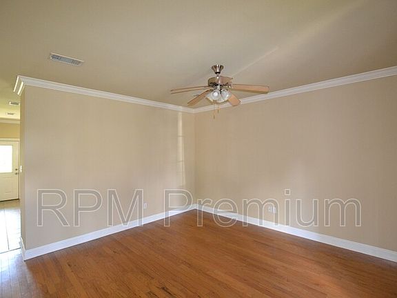 5th image of 2117 Cypress Hall Aly