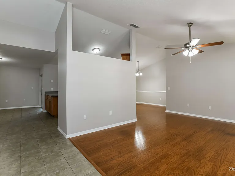 840 High Pointe Cir — Photo 5