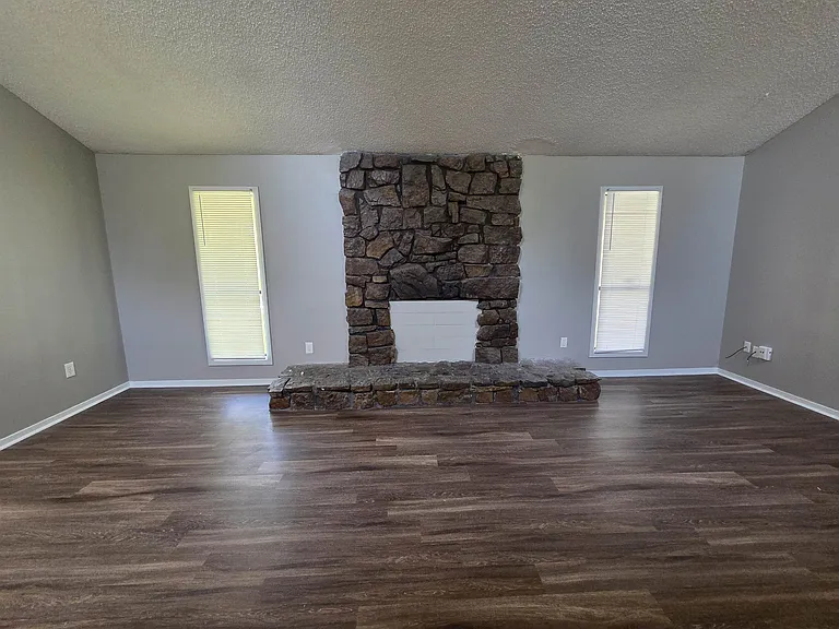 6369 Golden Park Dr — Photo 26