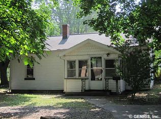 99 Denise Rd, Rochester, NY 14612