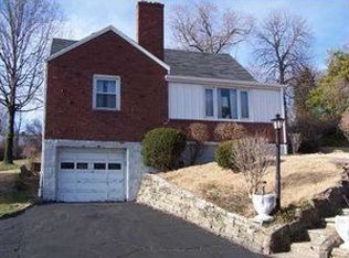 1438 Greentree Rd, Pittsburgh, PA 15220