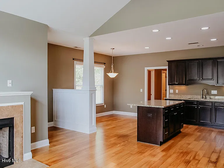 38 Elk Ridge Ln — Photo 9