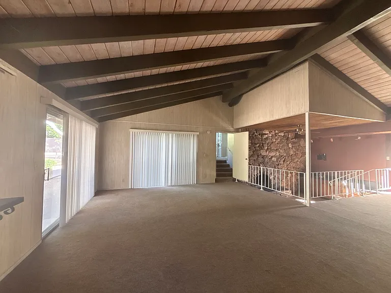 1432 Wardman Dr — Photo 3