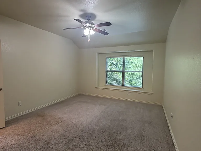 1966 De Berry Ln — Photo 10