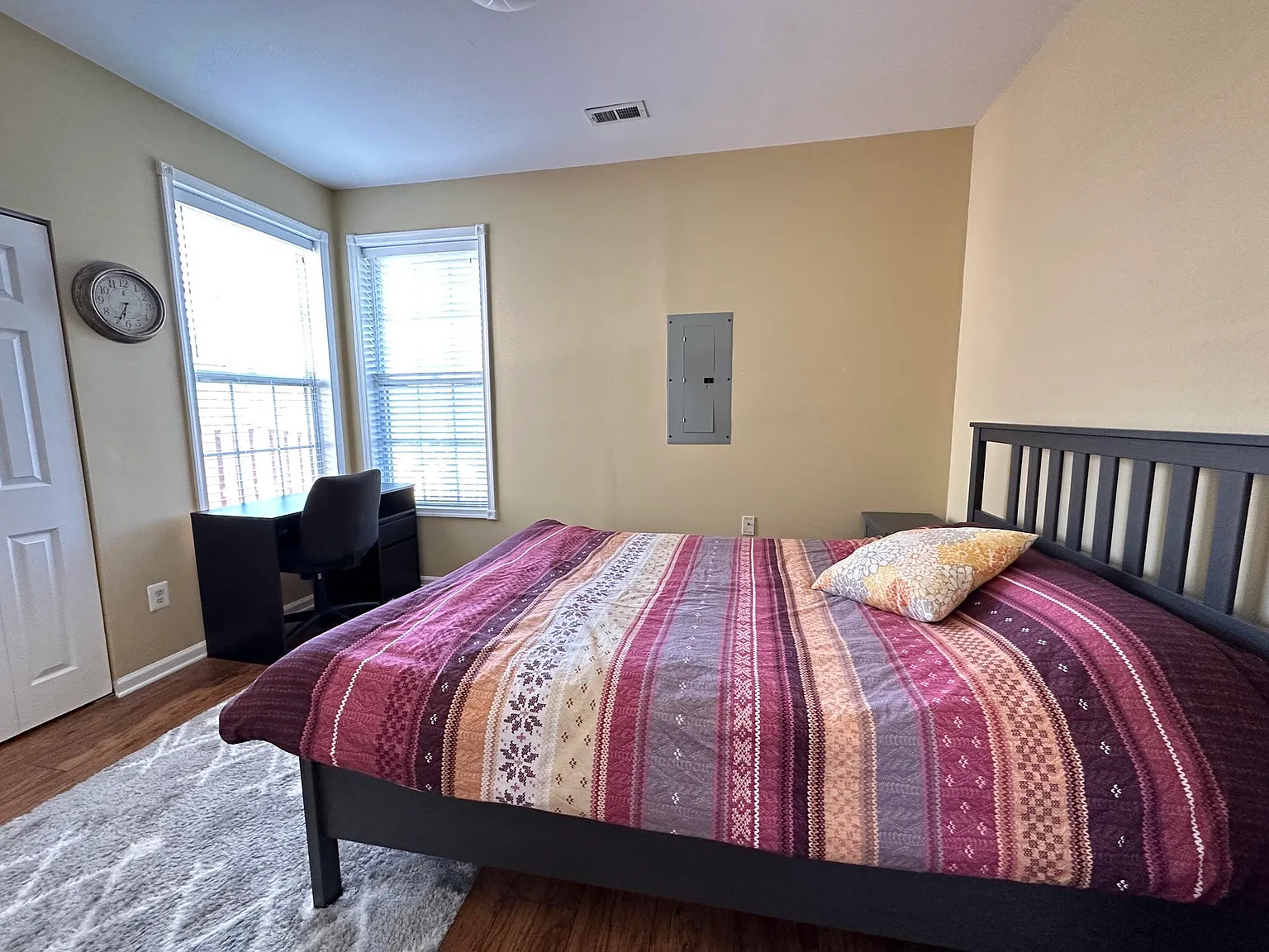 1 bed, 550 sqft, $1,500 — Photo 3
