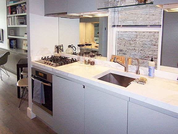3rd image of 333 W 21st St APT 3FW