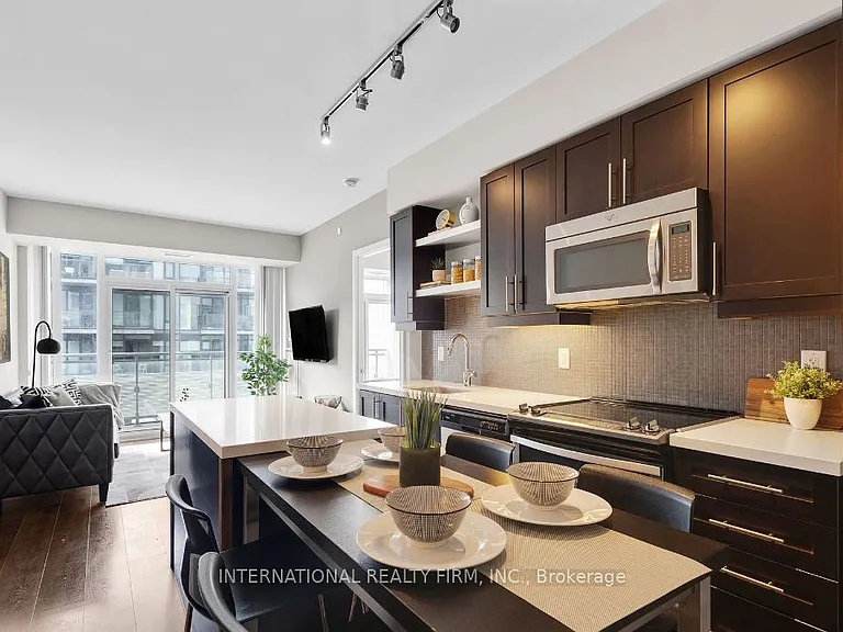 525 Adelaide St W #LPH35 — Photo 1
