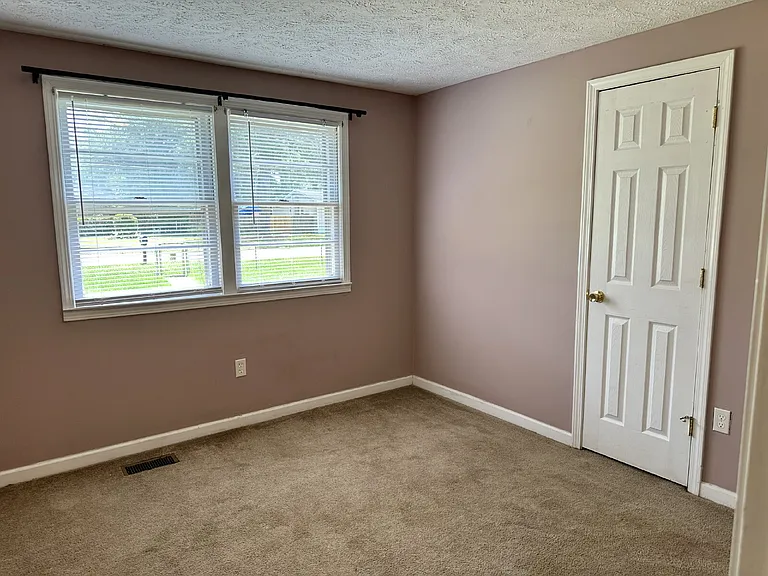 3702 Carlos Ave — Photo 7